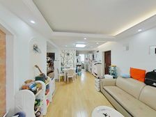 金泽苑商品洋房,中间楼层,夸夸好房。看房随时。