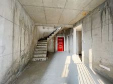 近轻轨 近龙湖业主卖房替儿还债! 石桥铺核心商圈 随时看房