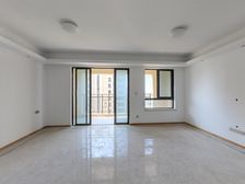 精装修 业主诚心出售 随时可看 户型方正 急售