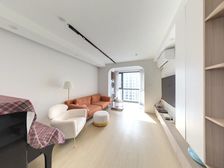 老客户砸盘急售,精装修拎包入住,需要资金看房方便,小区车位充