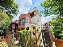 急售大学城地铁口!单价10000买 双拼别墅带80平花园