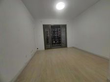 经纬6期16年次新房.南北通.中区.简装.看房有钥匙