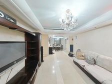 晋元 凯旋华庭 商业配套成熟 南北通透 大两居 双卫格局