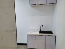 绿地威科105平米带上下水独立空调 可营业办公行业不限