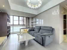 南北通两房,有产权车位,精装修,看房随时方便