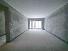 前后花园70多平的南北通透4房洋房 近三甲医院与成熟商业体