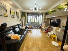 精装修 102平 南北通透 万达边上 3室2厅 住房 居