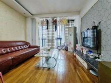 杨家坪轻轨,正规两房,商圈