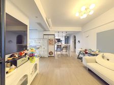 浦江汇高区江景房16年次新房 2梯3户有产权车位 满五无稅