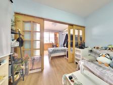 格局好 电梯房,电梯已经装好正常使用 满五年且只有一套配套