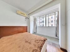 电梯房,小区中间位置,中间楼层,视野开阔