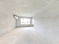 全明格局!!户型方正!!业主急出售大降价!!