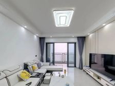 华都汇旁 皇冠城 4室2厅 125万