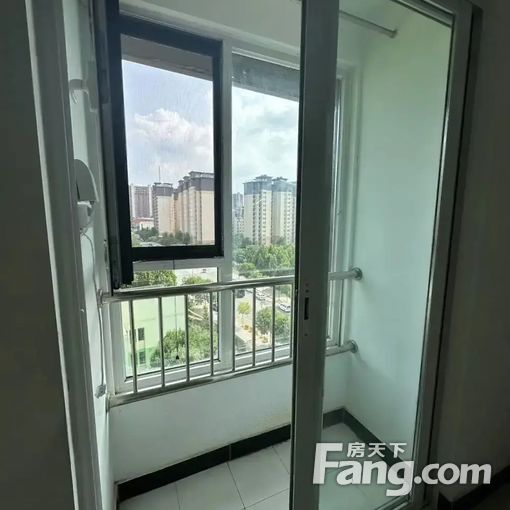 舒适,温馨,大气,现代于一身的房东房出租,可拎包入住