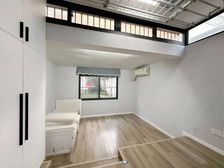 近2号线地铁,边套全明带院子,对付款没要求,整改中好停车