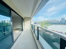 yyds 北滨路 一线江景 洋房大平层 4房3卫 价可少