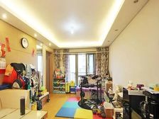 长阳半岛 万科精装2居三面采光 户型方正 布局合理居住舒服