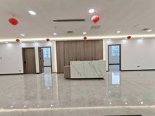 东葛青秀万达广场320平精装 3隔间租32块 随时看房 绿地