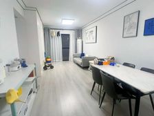 奥园观澜誉峰 房龄新 精装修 电梯房 车位充足 低密度社区