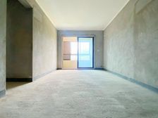 龙湖天街(双轻轨出门就是天街)业主急售 中间楼层视野好