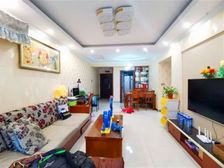 核心地段,华美时代城,精装 四房 ,拎包入住