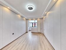 秋实家园附近正规三居室 南北通透 现代简约风实景拍摄中间3层