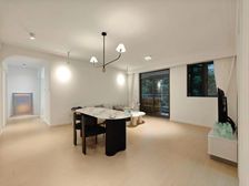 新上!北平家园!业主装修!带固定车位!来电即看!有钥匙