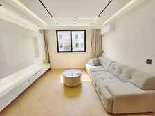 新上,地铁口,中间楼层,双南两房,税费各付,送装修,拎包入住