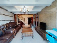 大中庭 精装跃层 近轻轨 价格少20颗 来电有惊喜