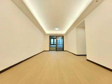 两江八(业主工作变动,折本急售)轻轨房丶汽博中心丶精装修!