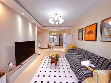 渝北3号线轻轨旁 品质精装三房 维护很新 绿化好住家方便