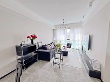 月租4000丶观音桥商圈丶中海精装三房急售丶出门即红旗河沟