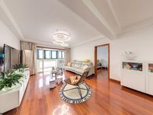 河畔明珠 3室2厅 142.48平