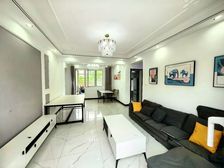 新出,大四房,送80平方大露台,还有产权车位