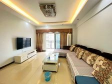 兰波红城丽景 中间楼层 购物方便 装修好 临地铁 满二