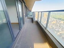 一手新房 现房侨信云起.看一线高尔夫景观 两梯两户 板式楼