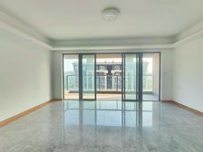 紧邻地铁,周边配套设施齐全,性价比160.66平侨信云起