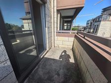 本周笋盘!万科上叠送4个大露台在送阁楼和车位