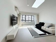 电梯使用中 送50豪华装修 送固定车位 送2个超大阳台