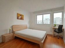 业主出国 .价 周边没有对比性的两房 奶油风装修 满五