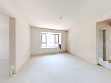 莱山滨湖万丽 南北通透三居 毛坯低层 满二省税