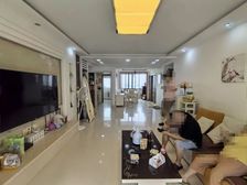 新城地铁口超低单价 全明户型南北直通看房随时.价格可谈