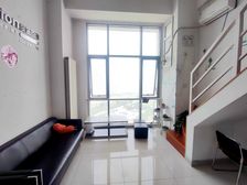 嘉悦广场 100平精装复式带家具 户型方正 4000元全含