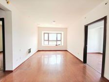 香榭国际三房,西边套带连廊,欢迎来砍价!