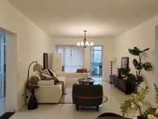 来电还可谈,有露台,安心卖重新翻新,0投资直接住,看房联系我