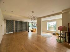 香江花园 新出公园旁别墅 380平5居室 价可谈 方便看