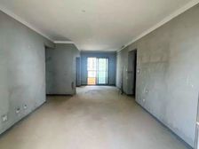 高楼层可以看江景的好房,房东心里价格50左右,捡漏的来电