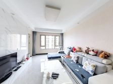 汇莲美苑 三室精装修 中间楼层 看房方便