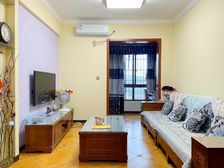 美每家华龙城 楼下商圈 出行方便 车位充足 购物方便