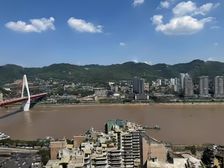 1.4 现159万!江景房顶跃大露台 轻轨+医院+人小+公园